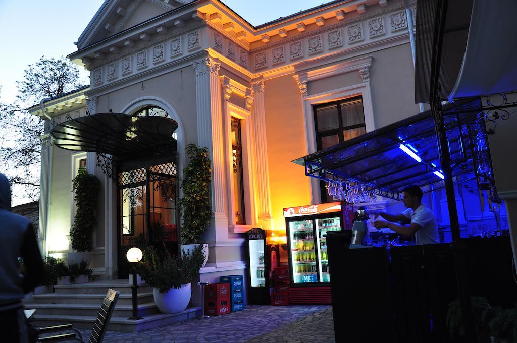 Vigo Grand Hotel Ploiesti Bagian luar foto