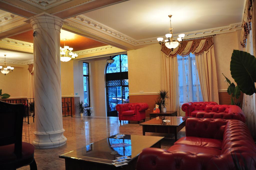 Vigo Grand Hotel Ploiesti Bagian luar foto