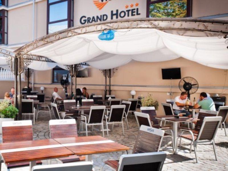 Vigo Grand Hotel Ploiesti Bagian luar foto