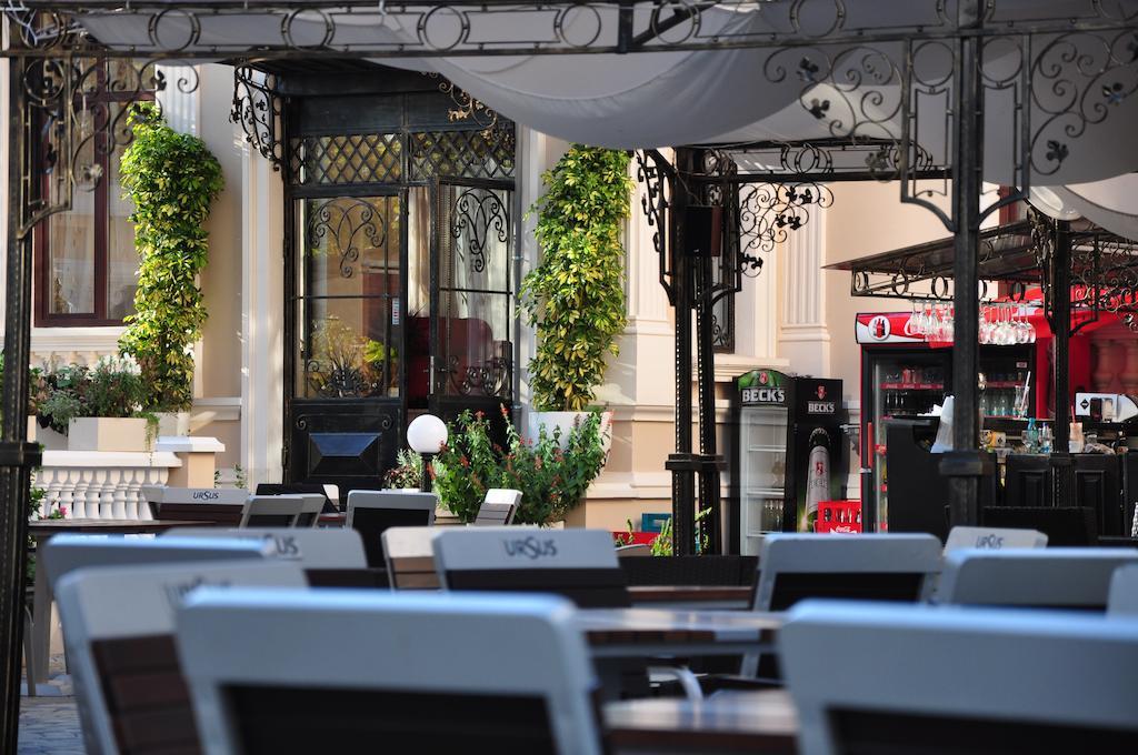 Vigo Grand Hotel Ploiesti Bagian luar foto