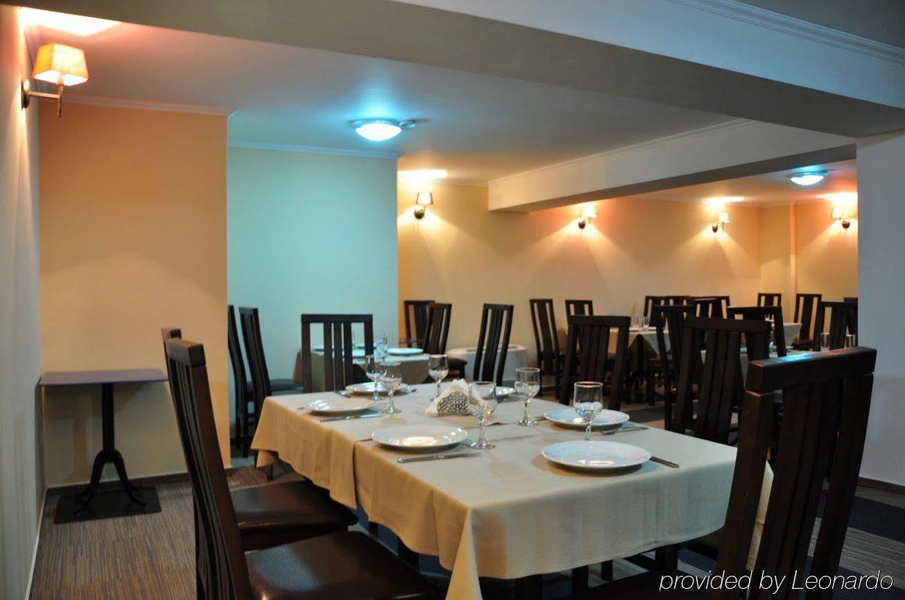 Vigo Grand Hotel Ploiesti Bagian luar foto