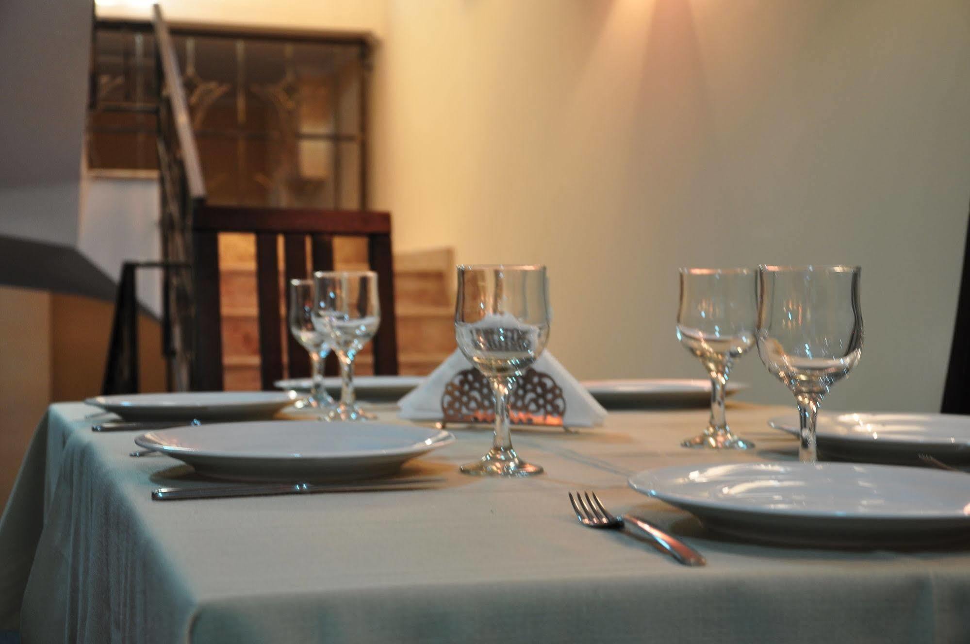Vigo Grand Hotel Ploiesti Bagian luar foto